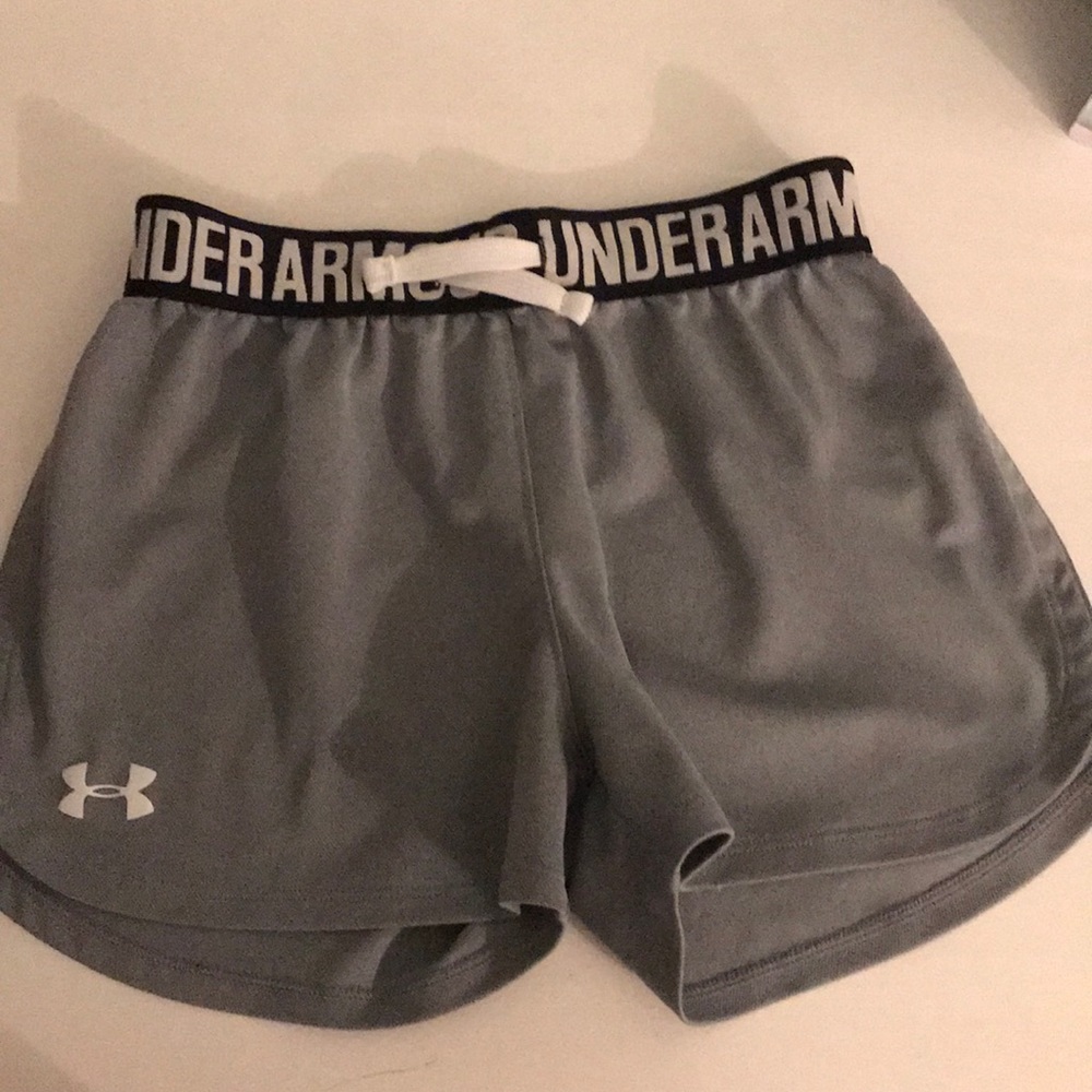 Grey under amour shorts